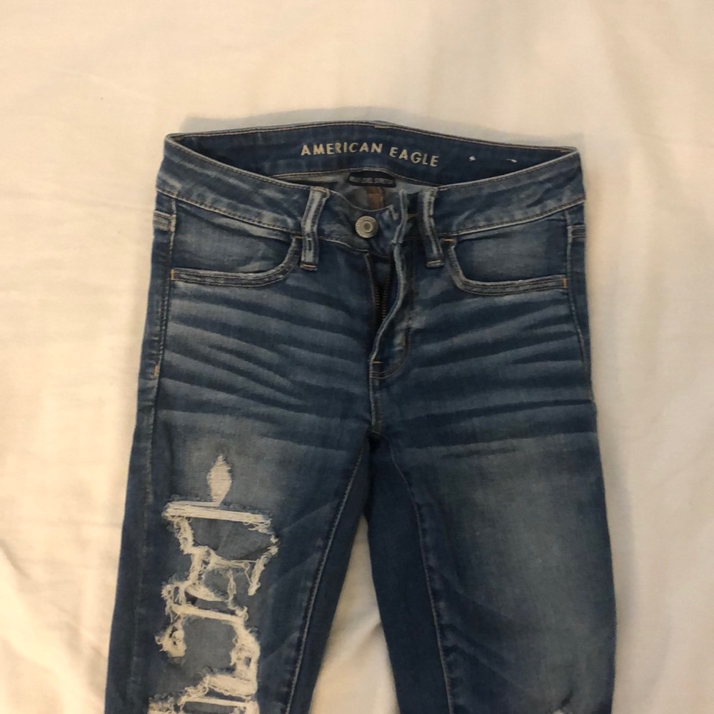 American Eagle Medium Wash Jeans